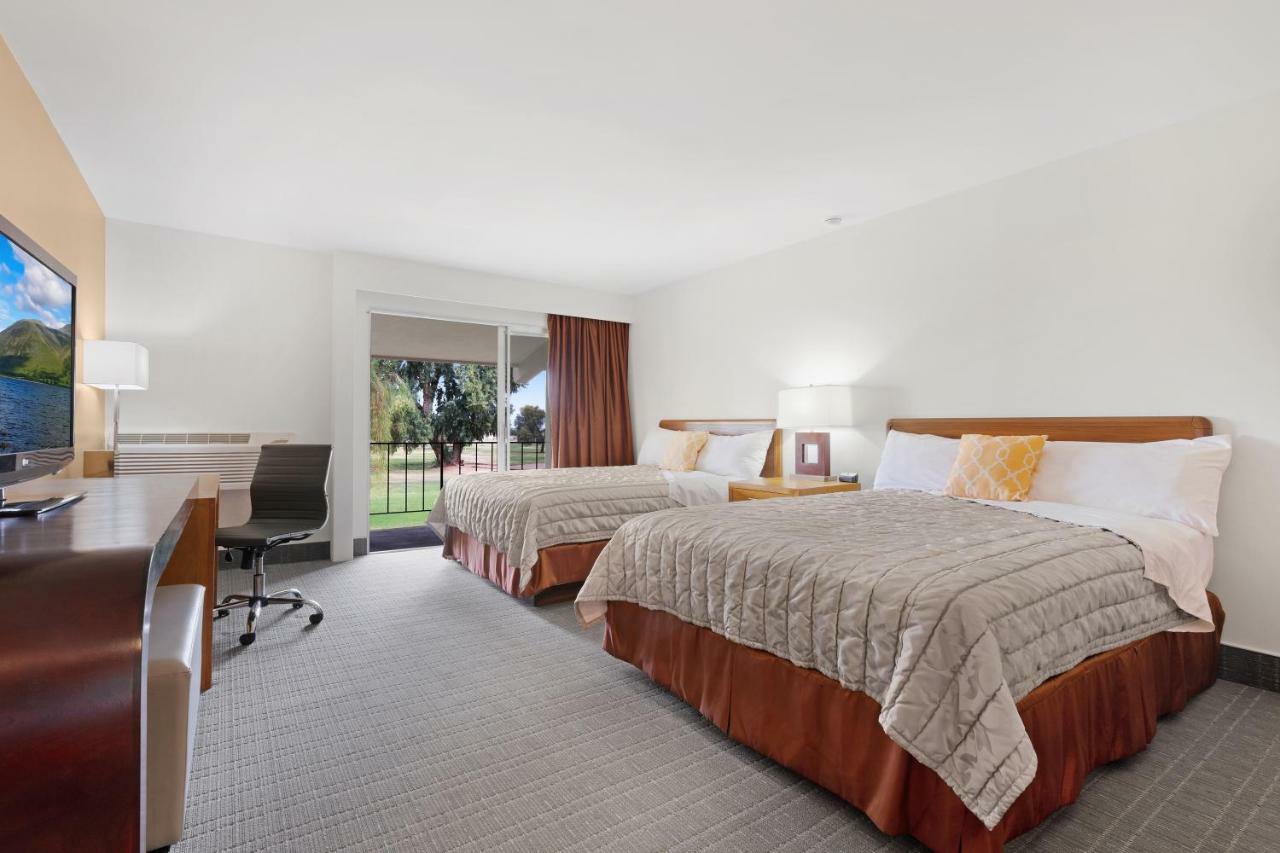 Ramada By Wyndham Holtville Экстерьер фото