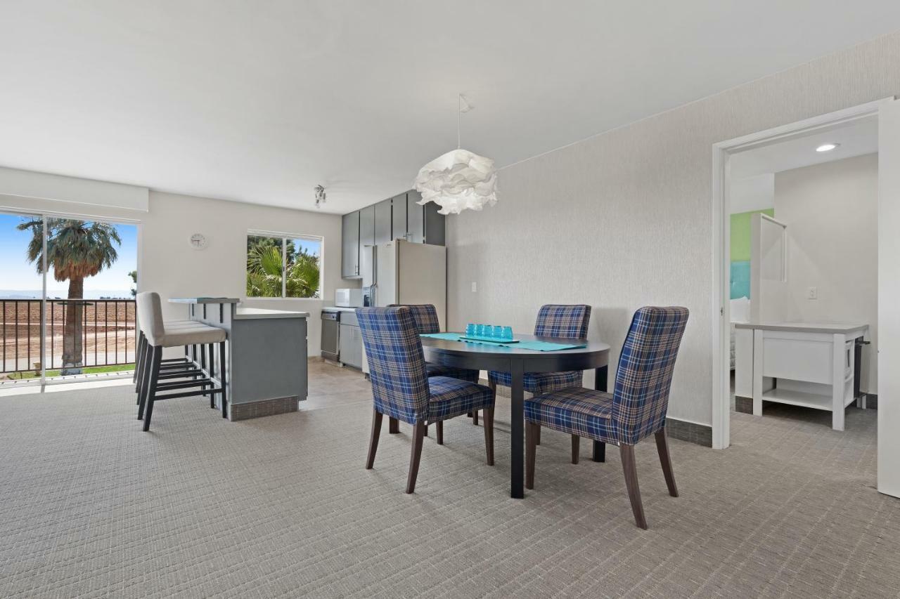 Ramada By Wyndham Holtville Экстерьер фото
