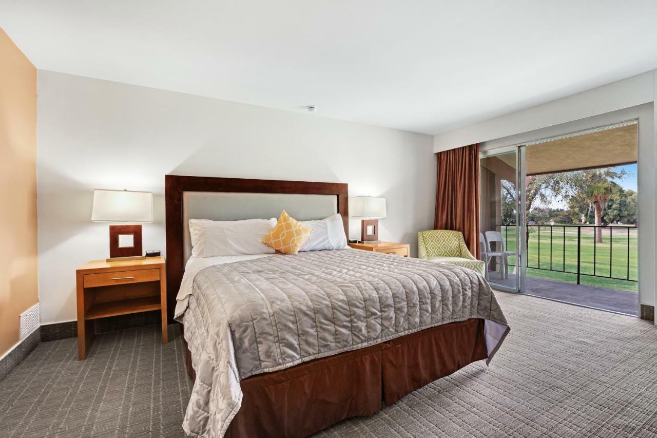 Ramada By Wyndham Holtville Экстерьер фото